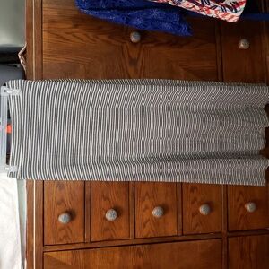 Dalia maxi skirt stripped grey and white